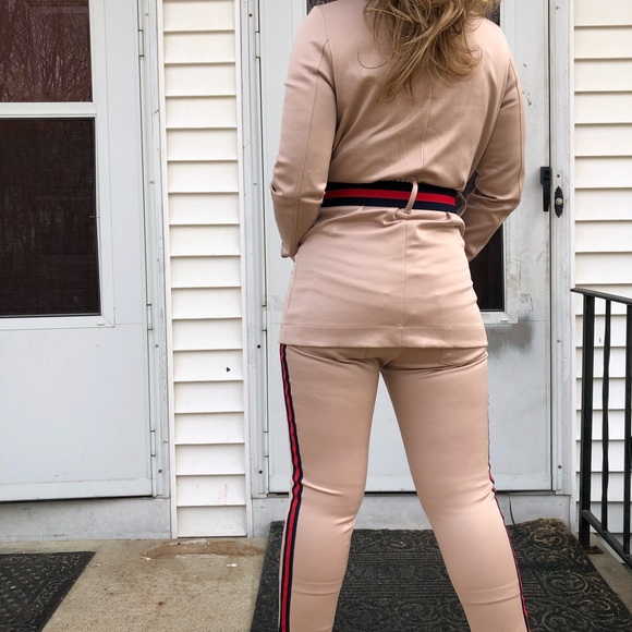 Set - Picture 3 of 6